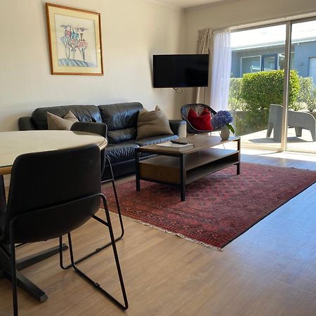 Villa Styley On Briarley, Walk To Cbd And Hospital Tauranga Exterior foto